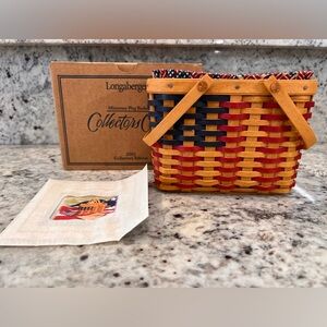 Longaberger Collectors Club 2002 Miniature Flag Basket